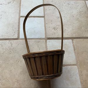 Small brown basket with handle